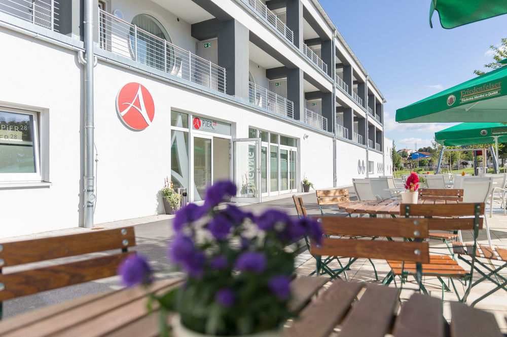 Aribo Hotel Erbendorf Buitenkant foto