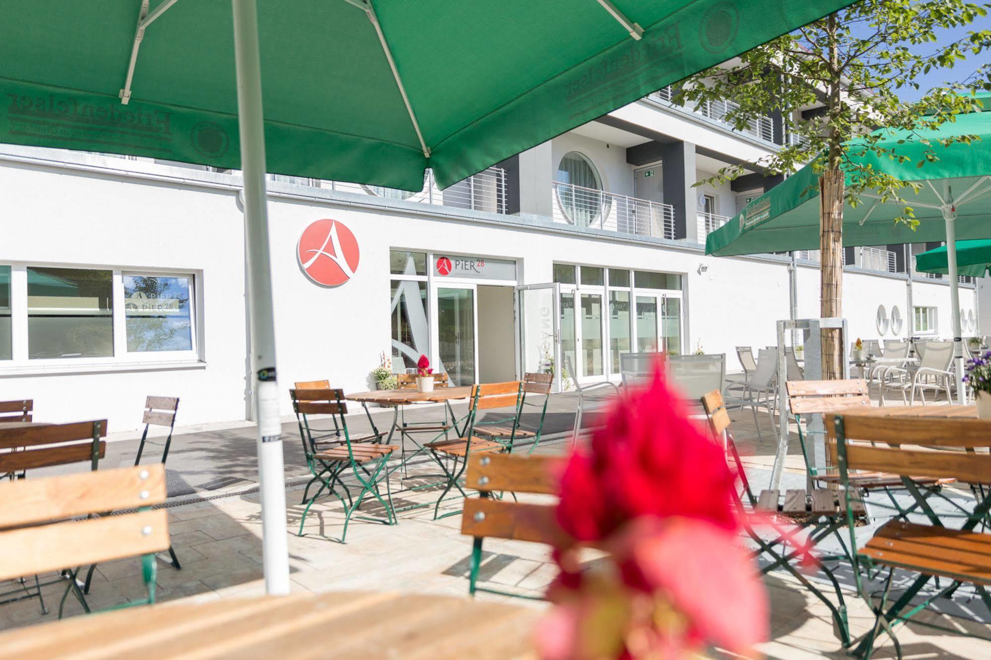 Aribo Hotel Erbendorf Buitenkant foto