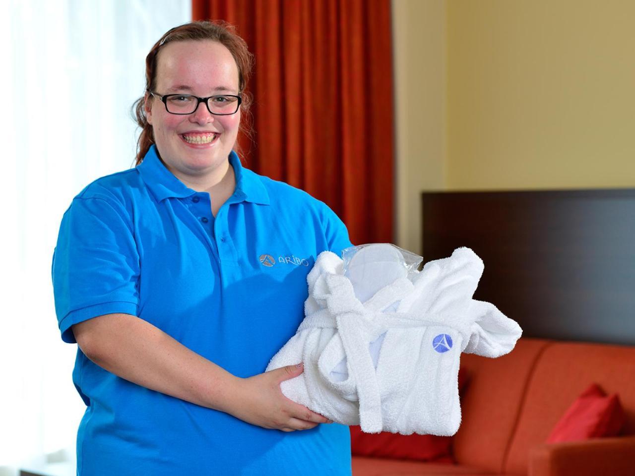 Aribo Hotel Erbendorf Buitenkant foto